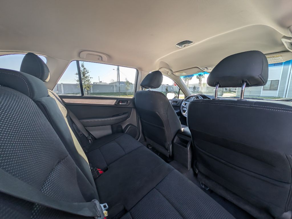 2015 Subaru Outback Image 24