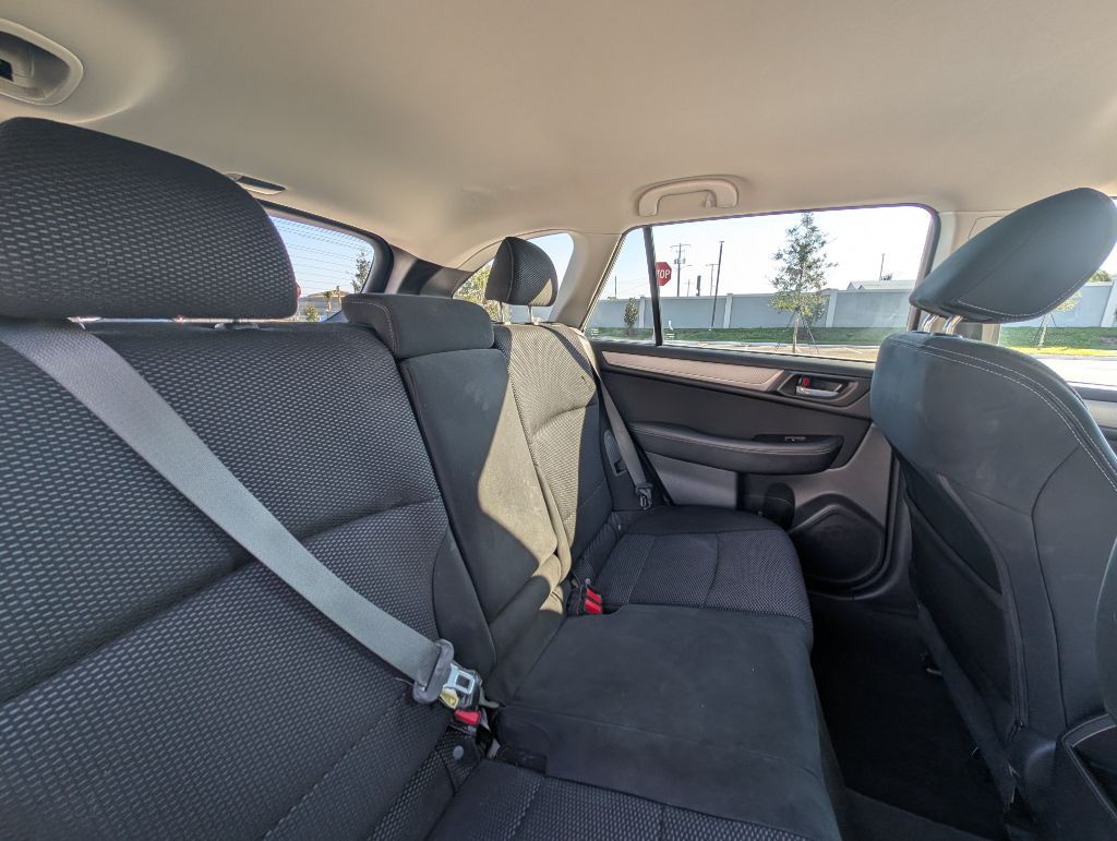 2015 Subaru Outback Image 25