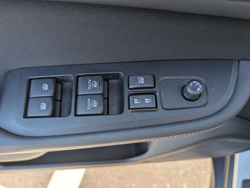 2015 Subaru Outback Image 32