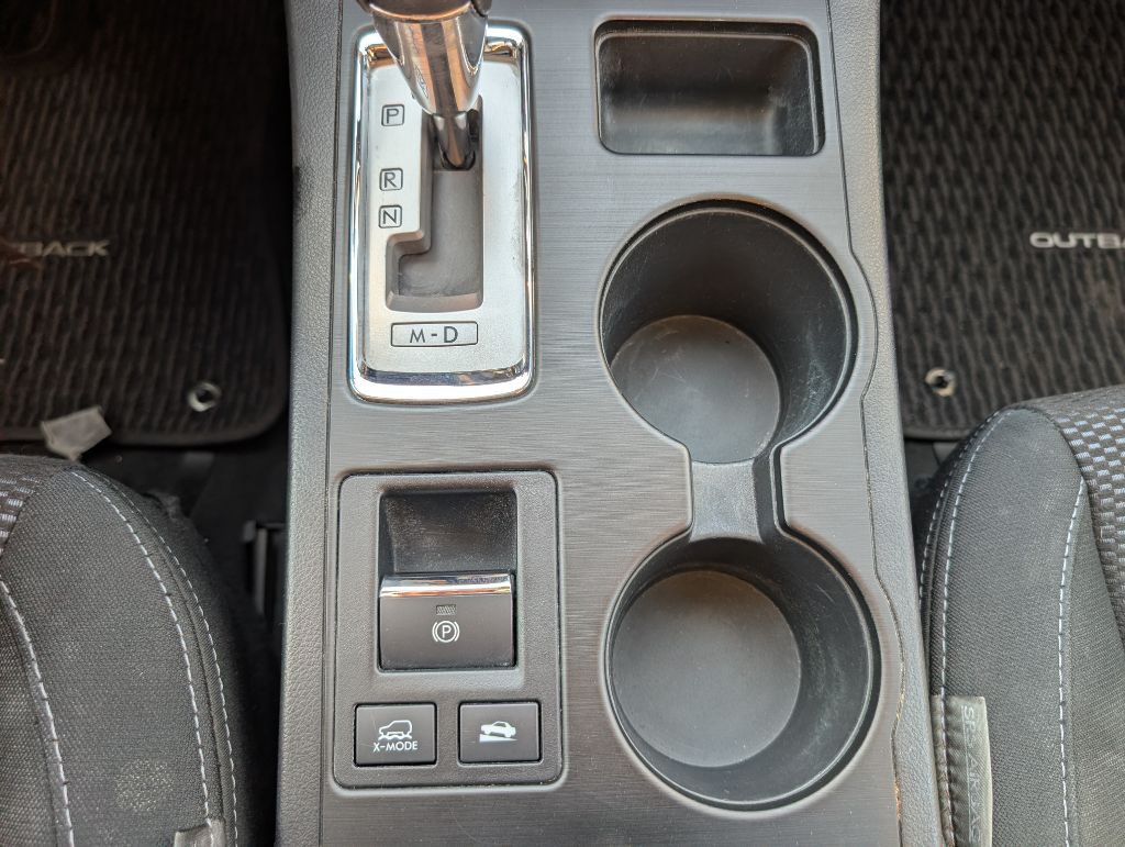 2015 Subaru Outback Image 40