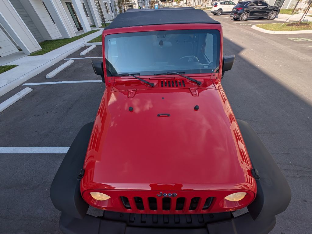 2012 Jeep Wrangler Unlimited Image 2