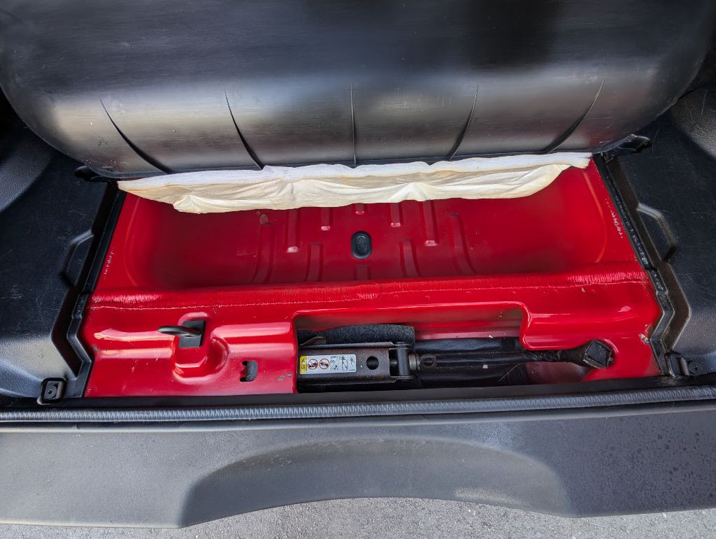 2012 Jeep Wrangler Unlimited Image 13