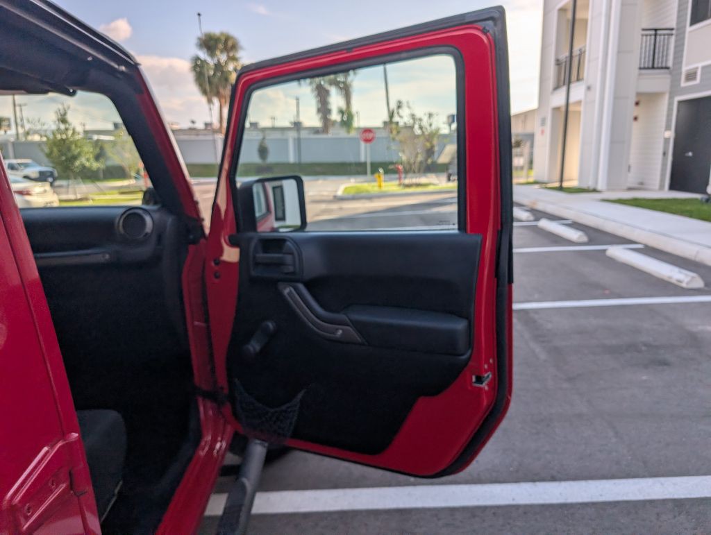 2012 Jeep Wrangler Unlimited Image 22