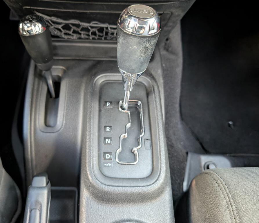 2012 Jeep Wrangler Unlimited Image 31