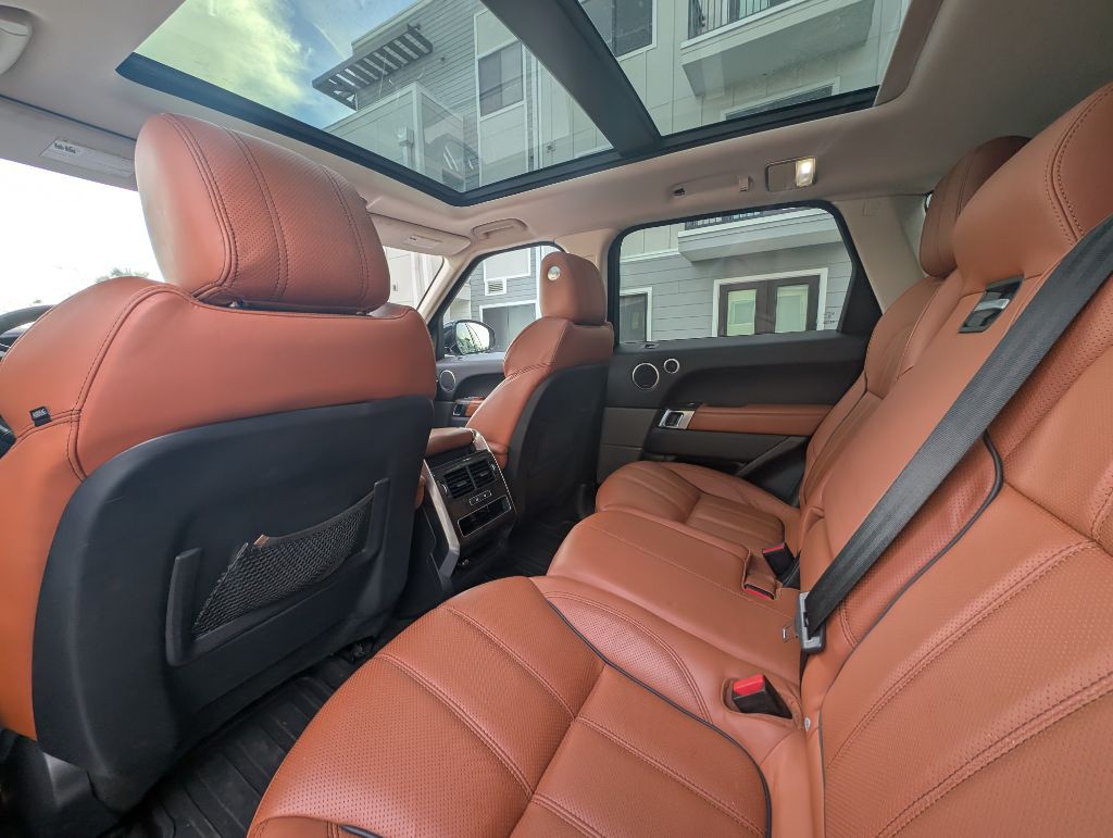 2016 Land Rover Range Rover Sport Image 19