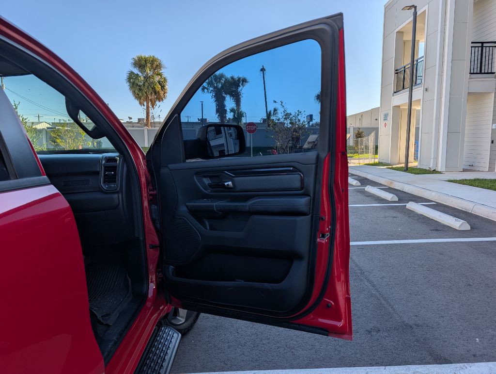 2021 RAM 1500 Image 24
