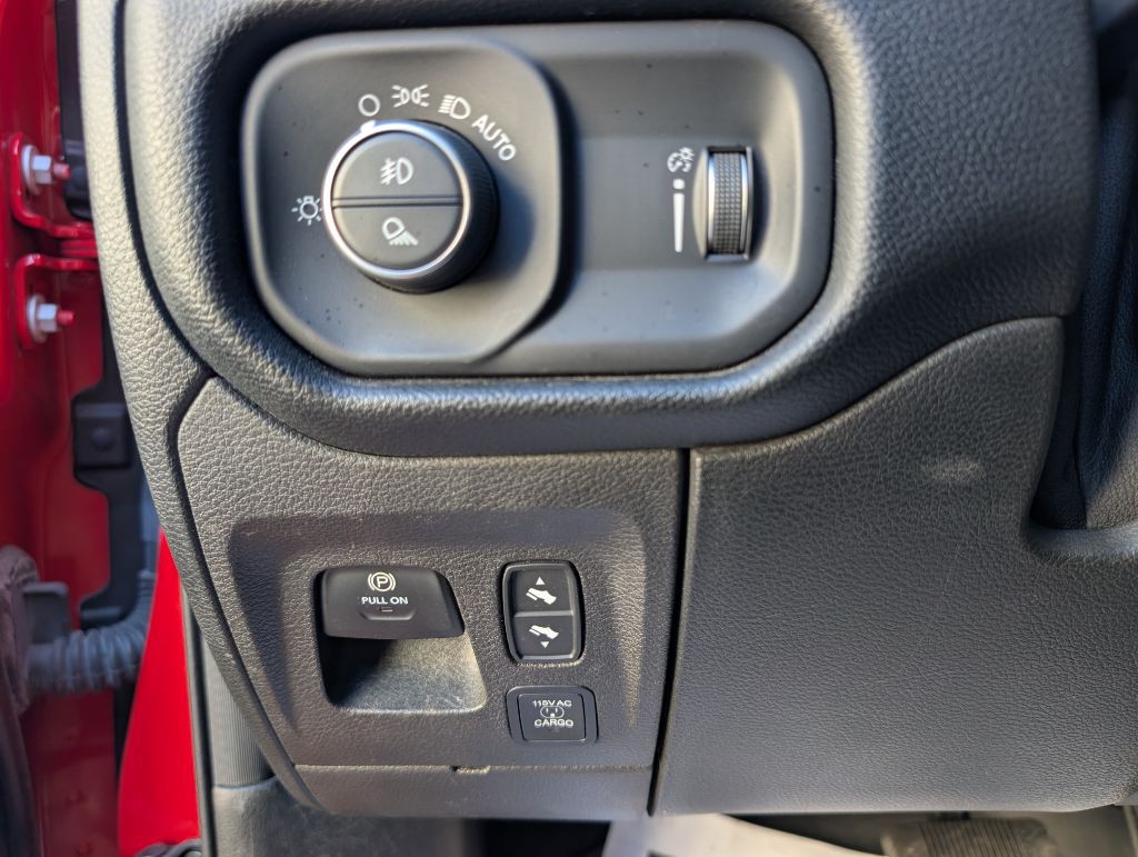 2021 RAM 1500 Image 36