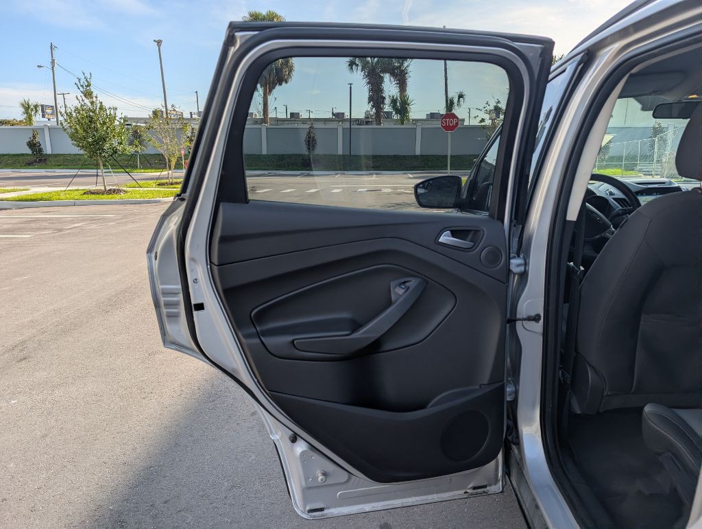 2016 Ford Escape Image 18