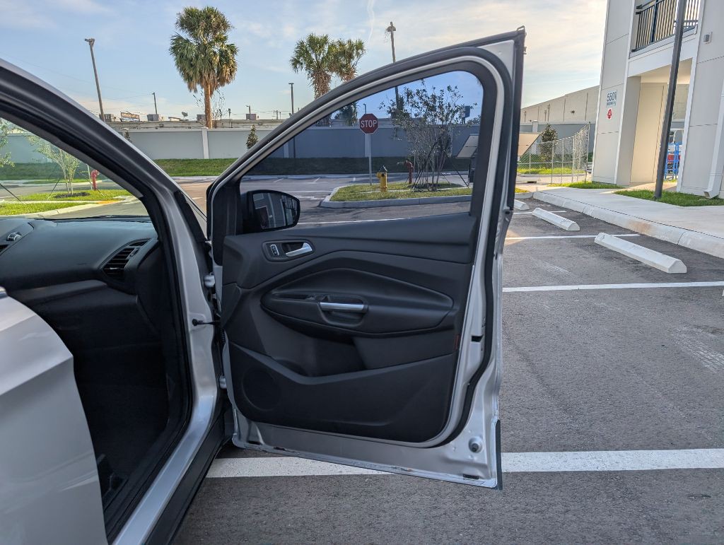 2016 Ford Escape Image 24