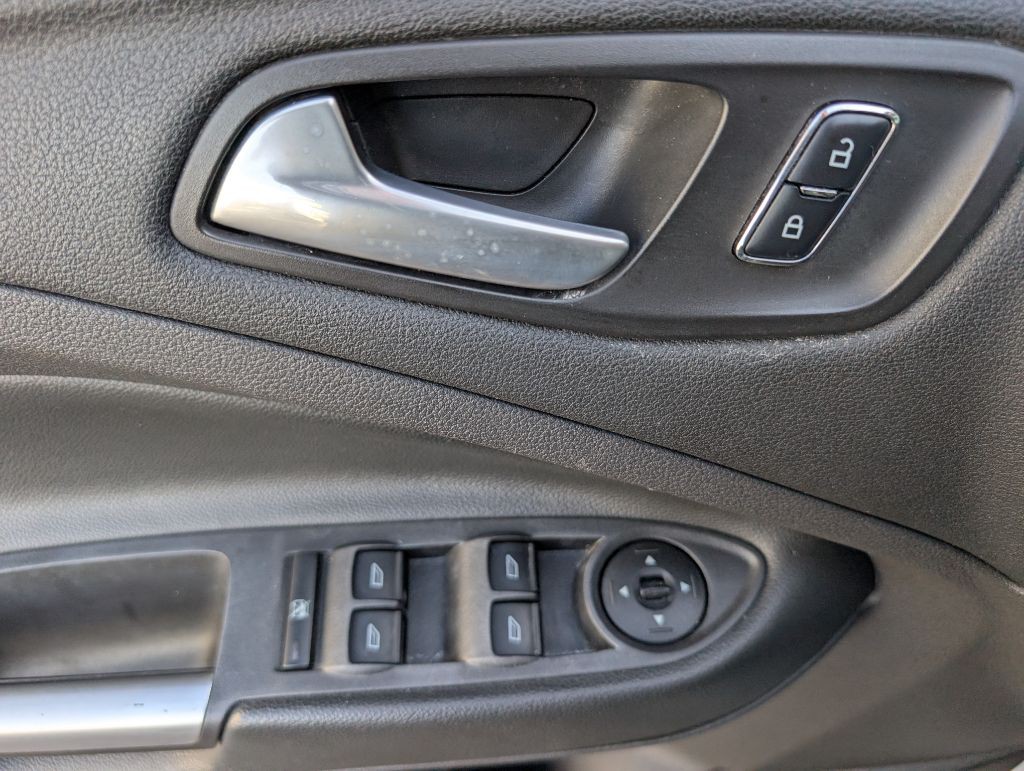 2016 Ford Escape Image 29