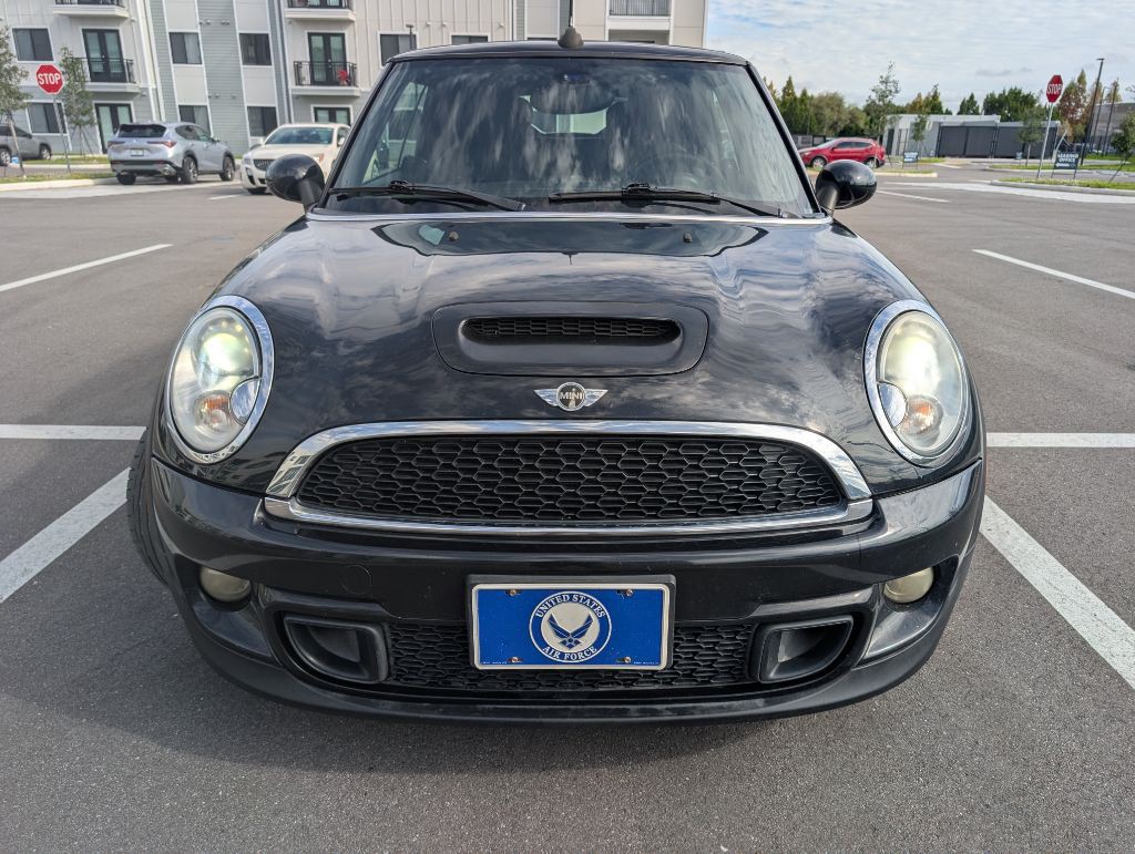 2015 MINI Cooper Image 2