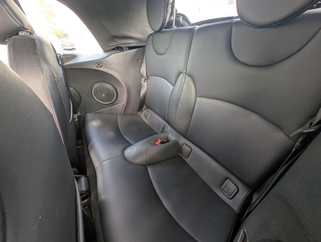 2015 MINI Cooper Image 30