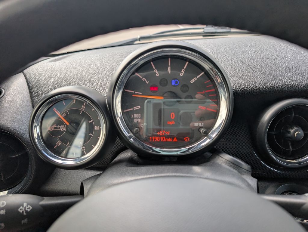 2015 MINI Cooper Image 37