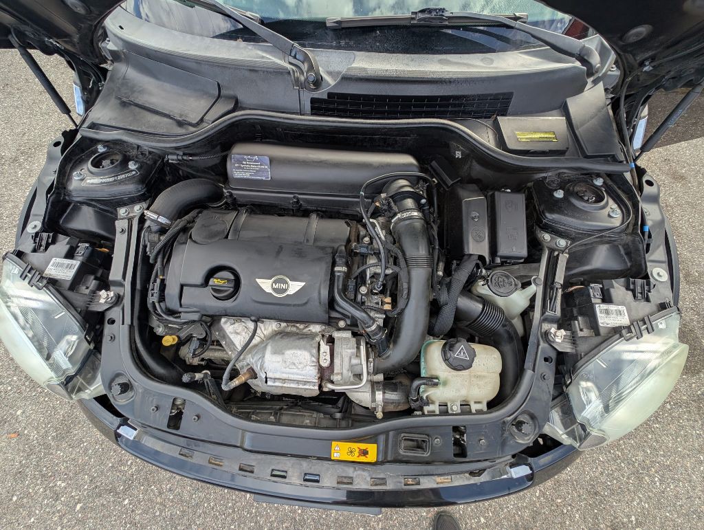 2015 MINI Cooper Image 43
