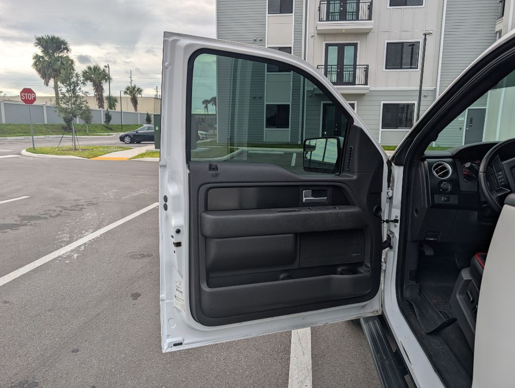 2014 Ford F-150 Image 12