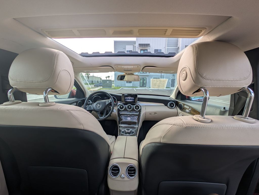 2018 Mercedes-Benz C-Class Image 30