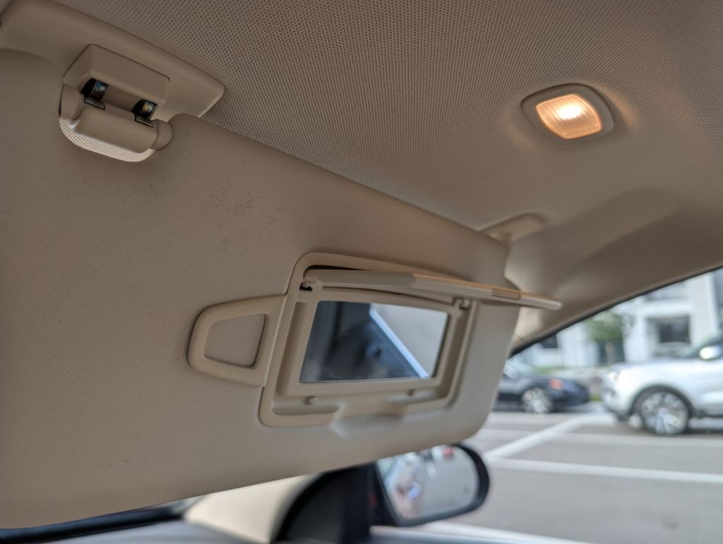 2018 Mercedes-Benz C-Class Image 42