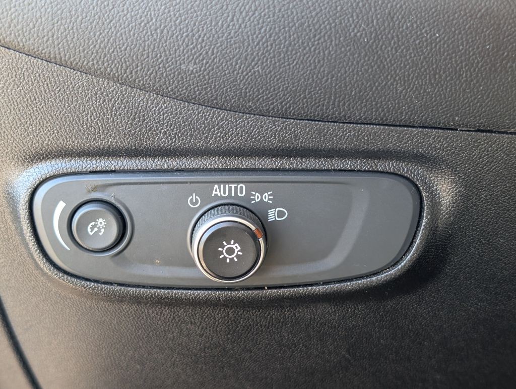 2019 Chevrolet Equinox Image 30