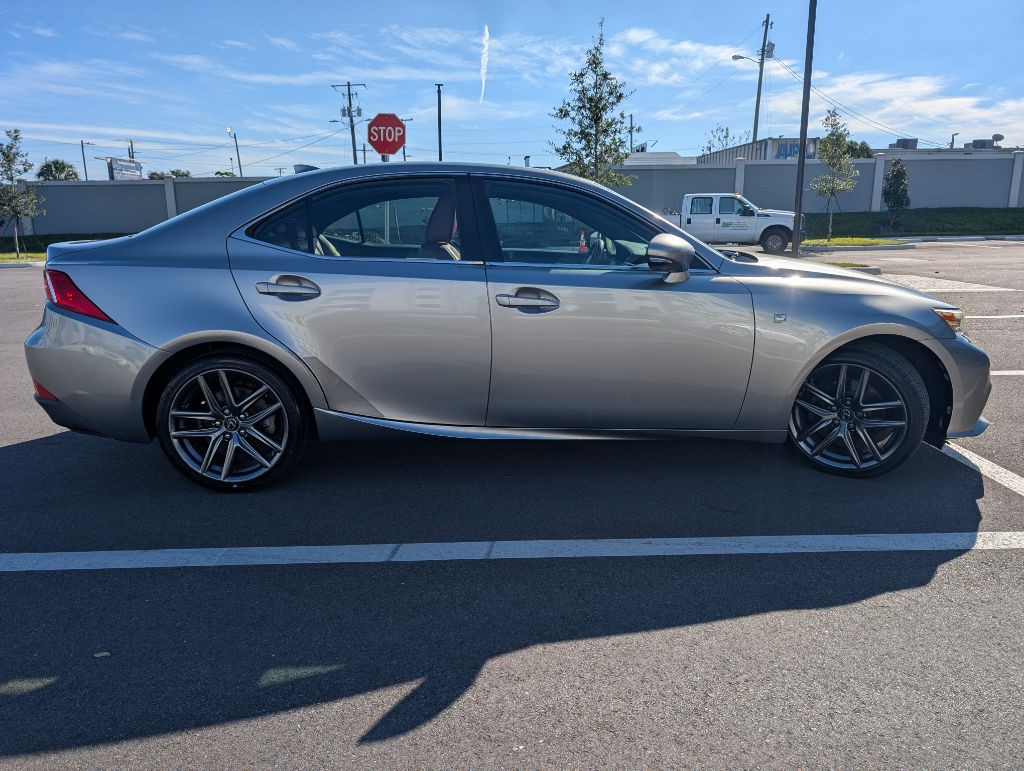 2015 Lexus IS Image 5