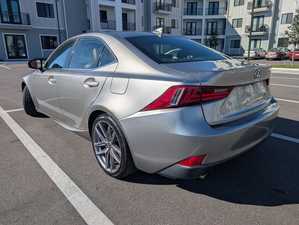 2015 Lexus IS Image 10