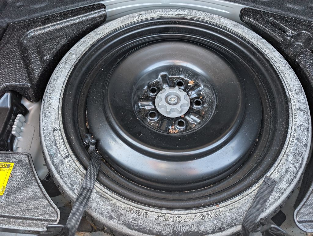 2015 Lexus IS Image 12