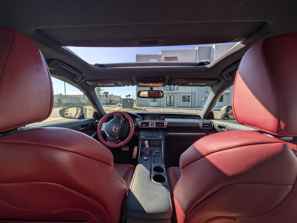 2015 Lexus IS Image 27