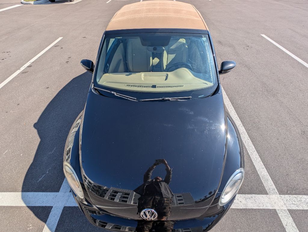 2013 Volkswagen Beetle Image 6