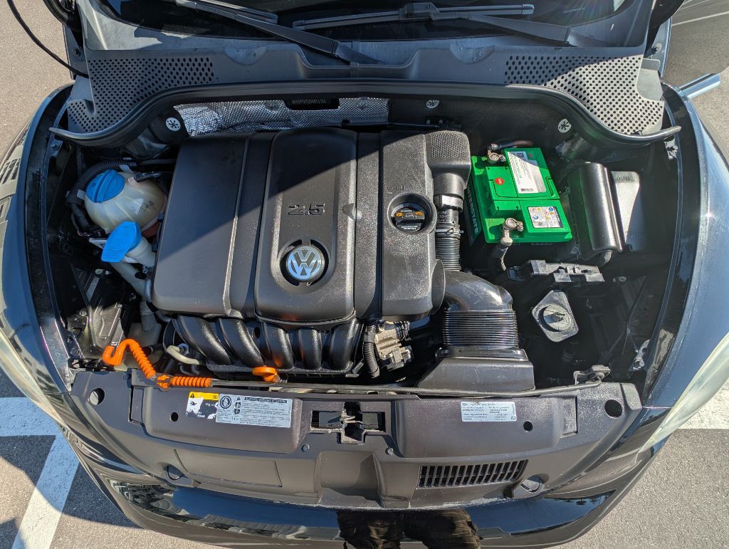 2013 Volkswagen Beetle Image 46