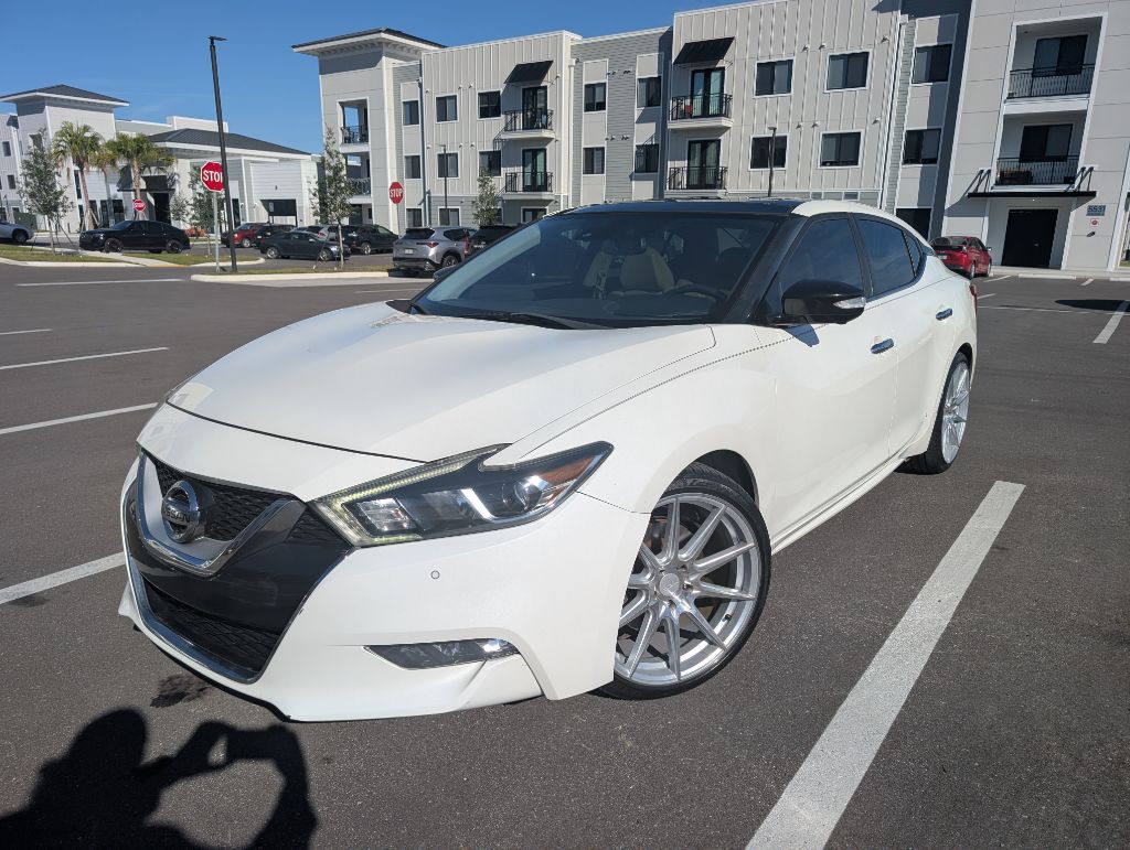 2016 Nissan Maxima Image 1