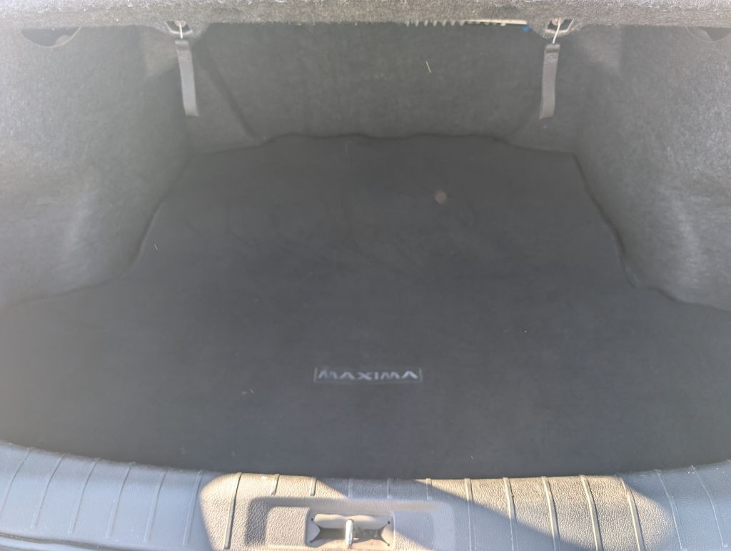 2016 Nissan Maxima Image 11