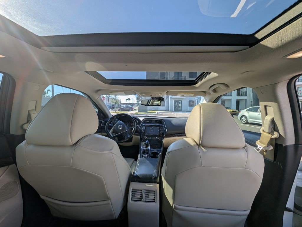 2016 Nissan Maxima Image 28