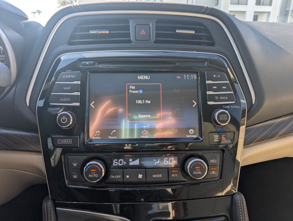 2016 Nissan Maxima Image 38