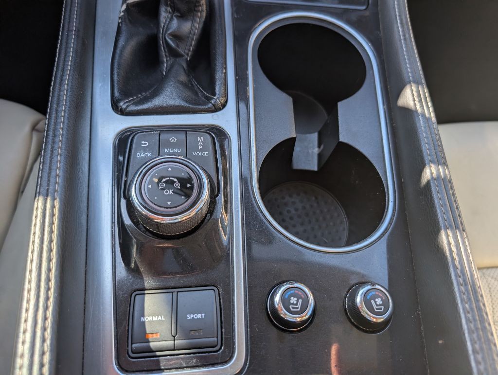 2016 Nissan Maxima Image 41