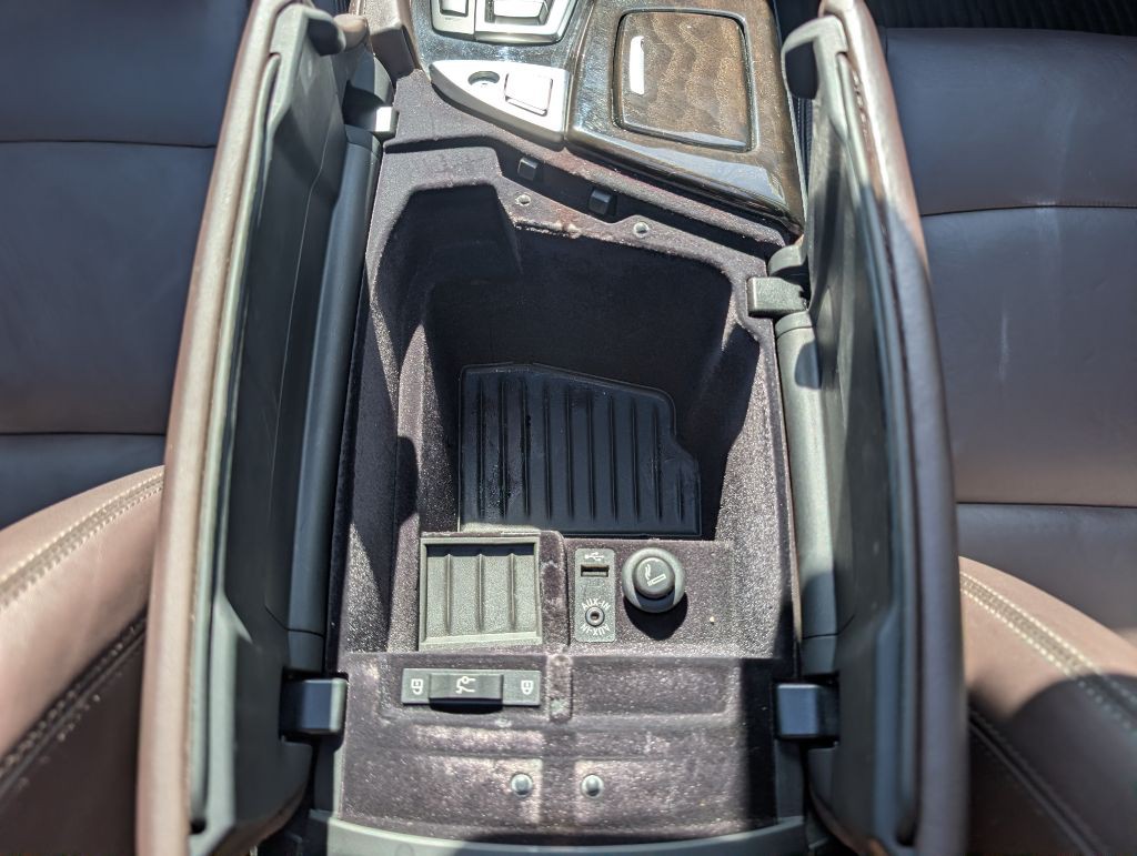 2016 BMW 5 Series Image 32