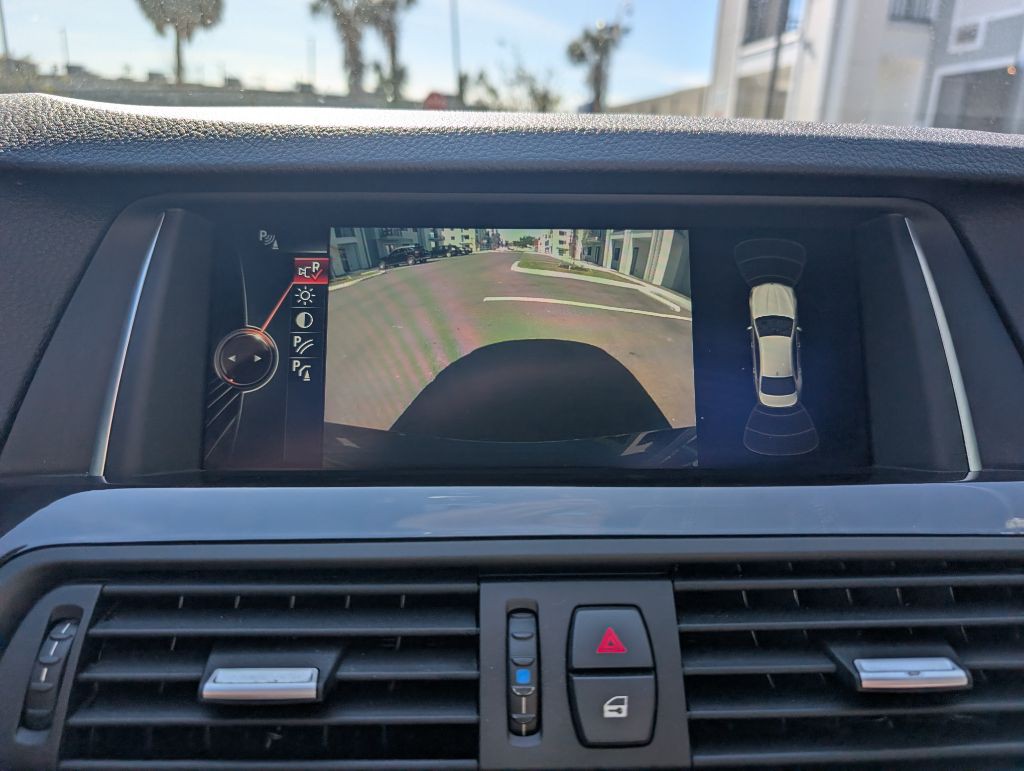 2016 BMW 5 Series Image 36