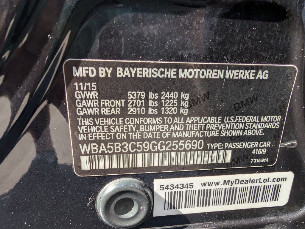 2016 BMW 5 Series Image 43