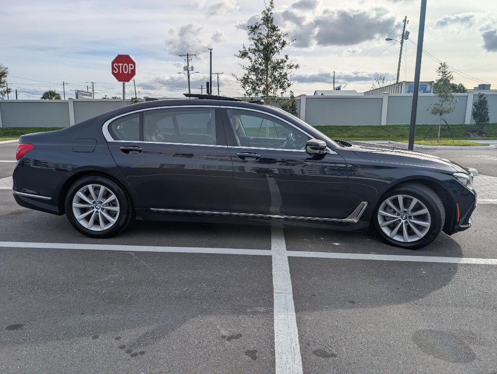 2019 BMW 7 Series Image 6