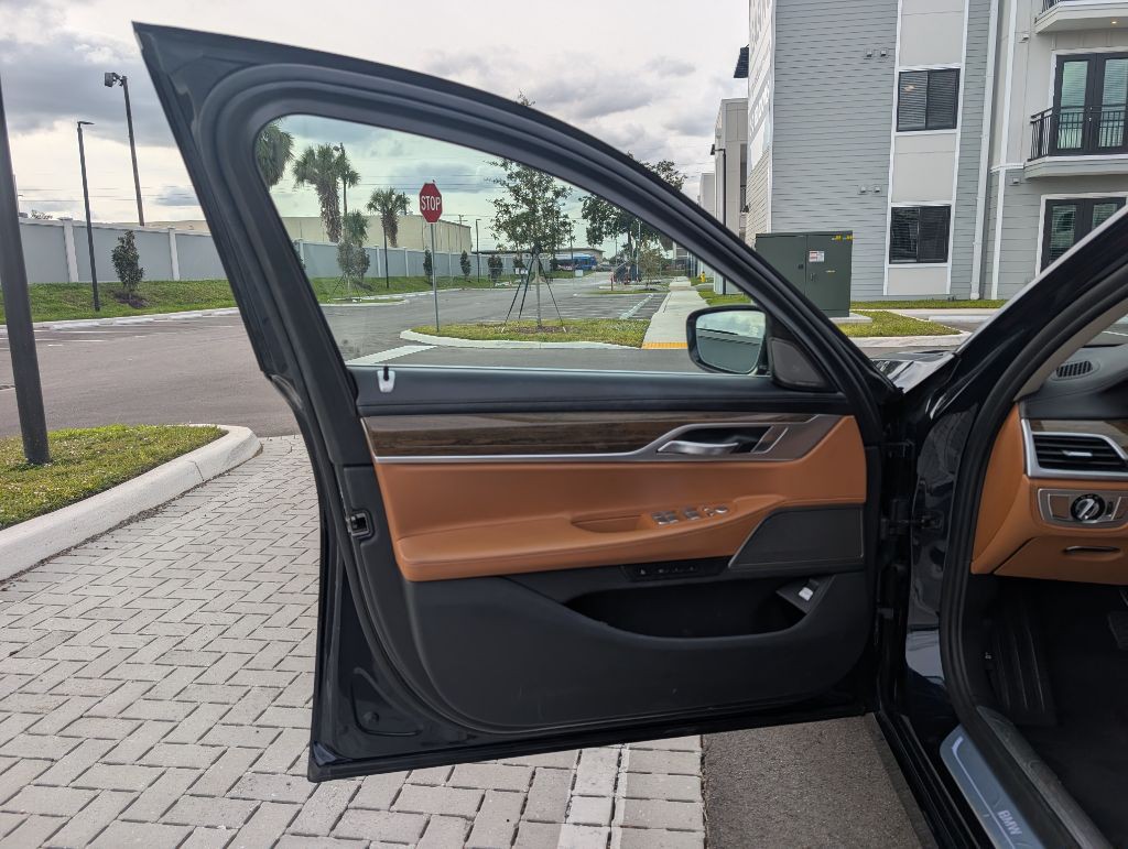 2019 BMW 7 Series Image 14