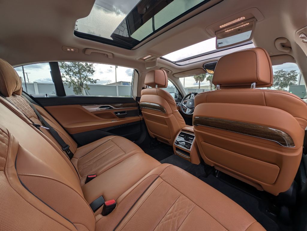 2019 BMW 7 Series Image 21