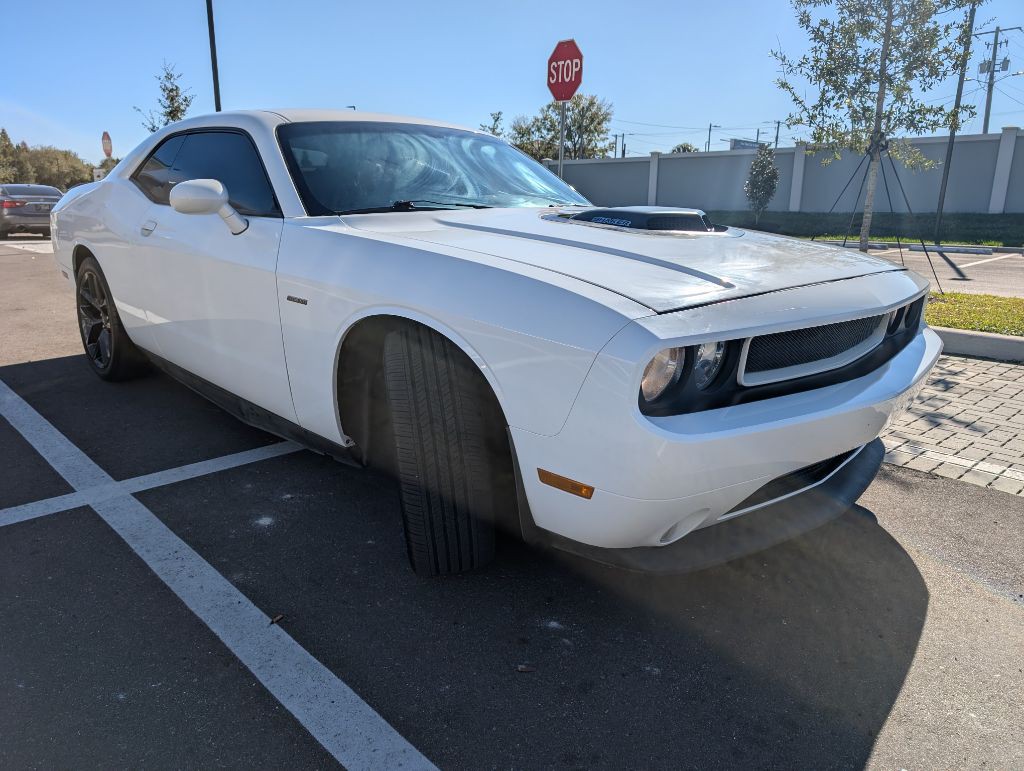 2014 Dodge Challenger Image 4