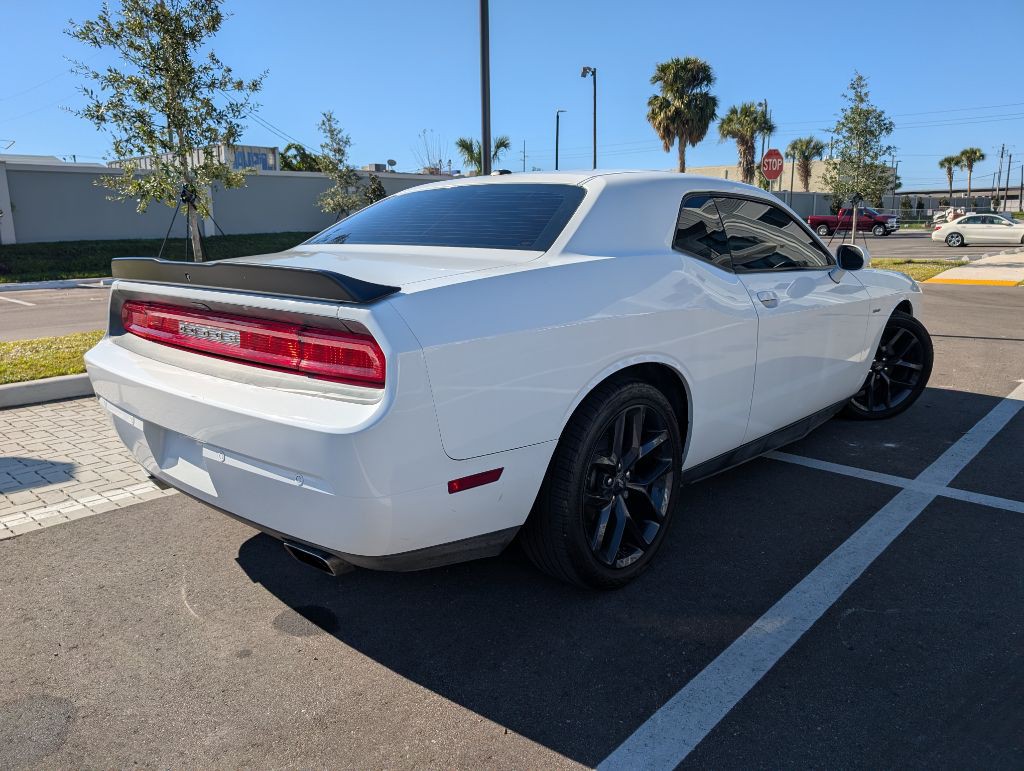 2014 Dodge Challenger Image 7