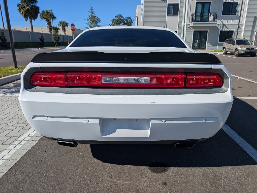 2014 Dodge Challenger Image 8