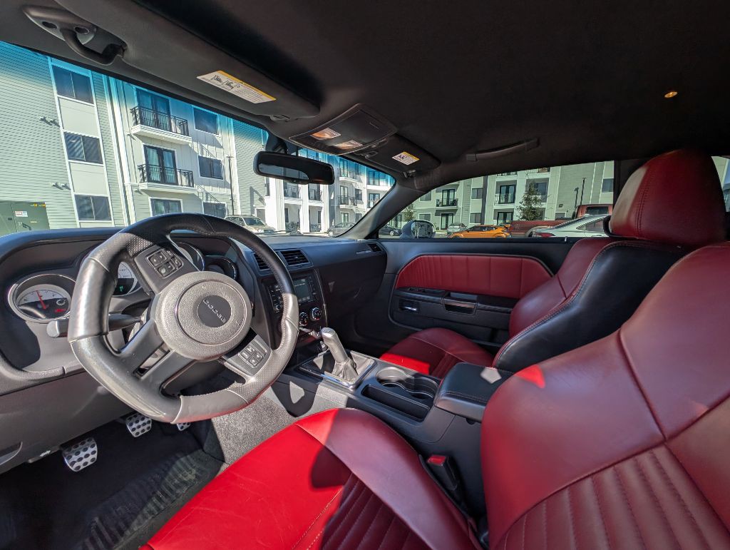 2014 Dodge Challenger Image 15