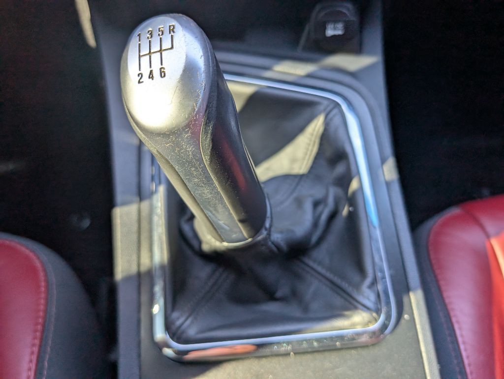 2014 Dodge Challenger Image 30