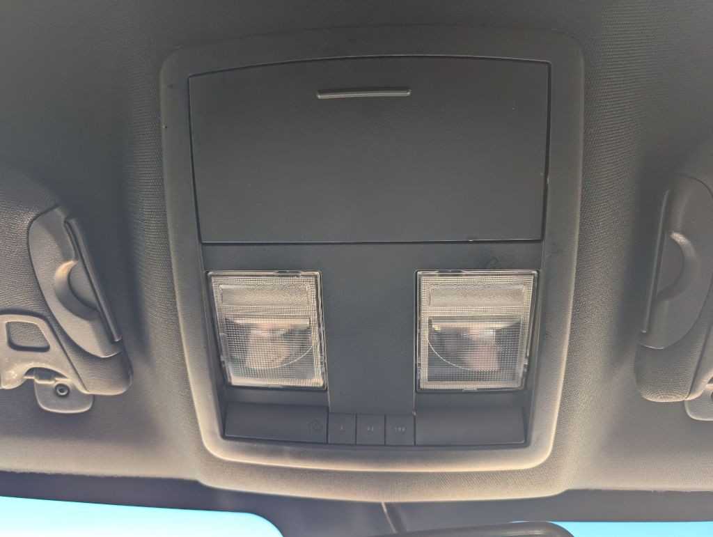 2014 Dodge Challenger Image 34