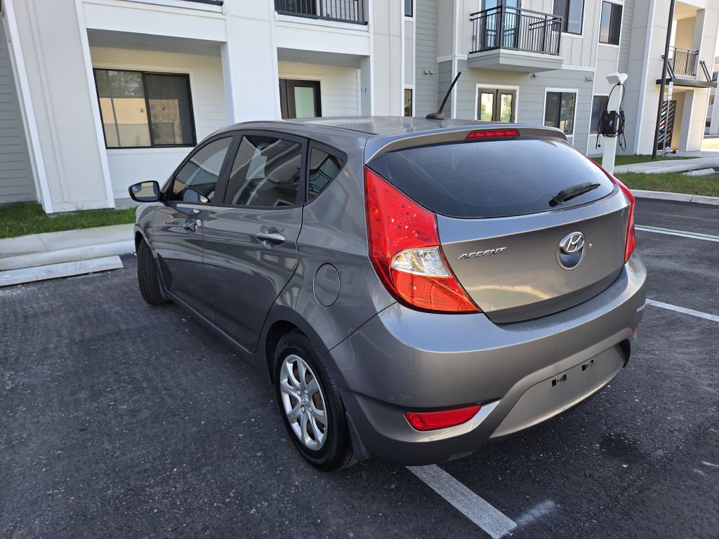 2014 Hyundai Accent Image 7