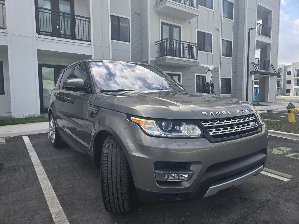 2017 Land Rover Range Rover Sport Image 4