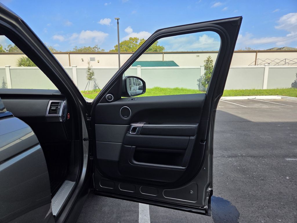 2017 Land Rover Range Rover Sport Image 32