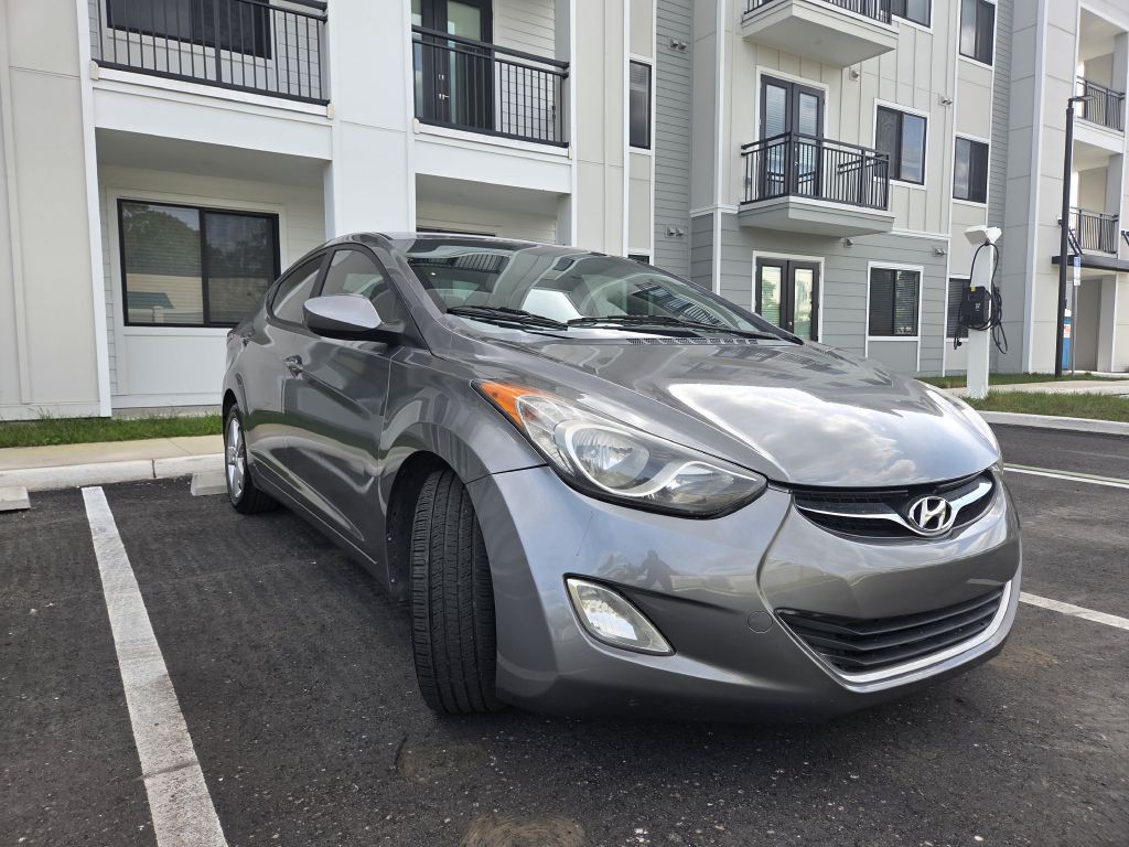 2013 Hyundai Elantra Image 4