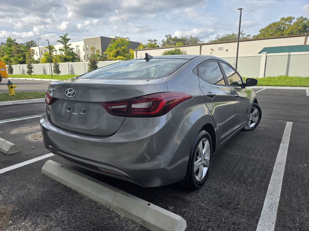 2013 Hyundai Elantra Image 6
